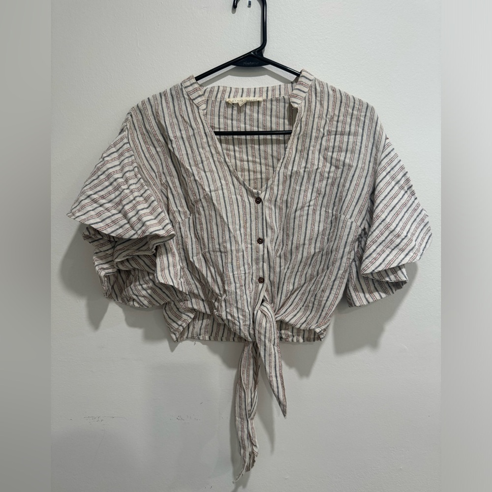 Grade & Gather crop top with tie at bottom, size small